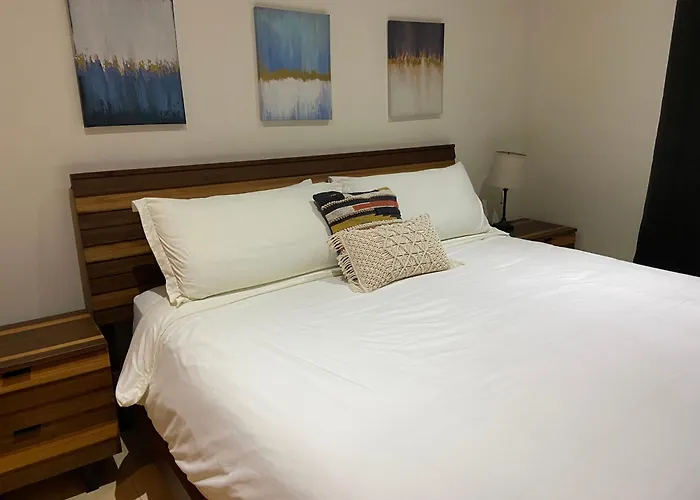 Fun In The Sun, Ground Floor, 2 Bedroom, With Pool, Close To Ocean Aparthotel