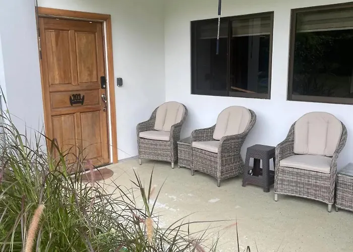 Aparthotel Fun In The Sun, Ground Floor, 2 Bedroom, With Pool, Close To Ocean Coco