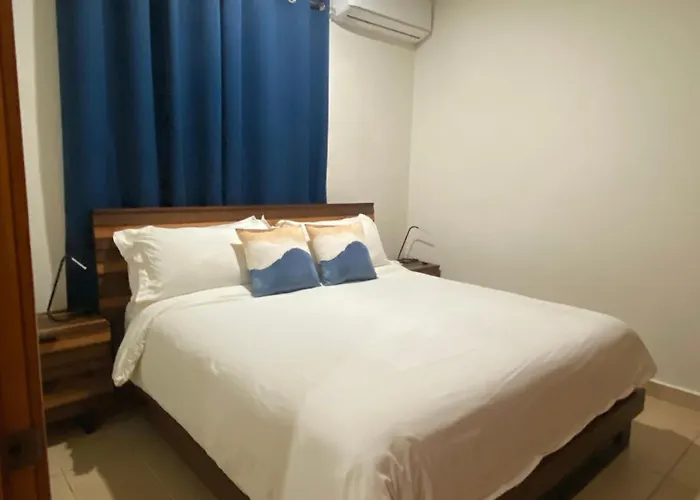 Aparthotel Fun In The Sun, Ground Floor, 2 Bedroom, With Pool, Close To Ocean