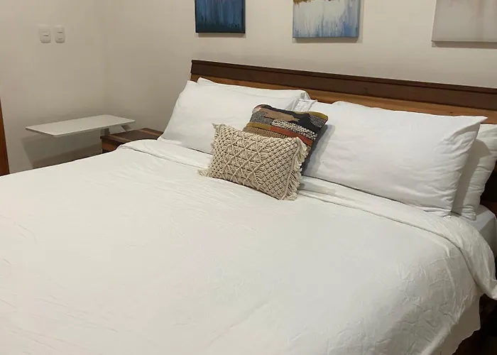 Aparthotel Fun In The Sun, Ground Floor, 2 Bedroom, With Pool, Close To Ocean
