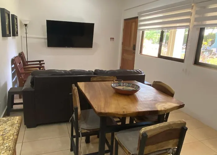 Aparthotel Fun In The Sun, Ground Floor, 2 Bedroom, With Pool, Close To Ocean Coco