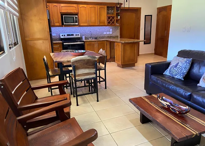 Fun In The Sun, Ground Floor, 2 Bedroom, With Pool, Close To Ocean Aparthotel *